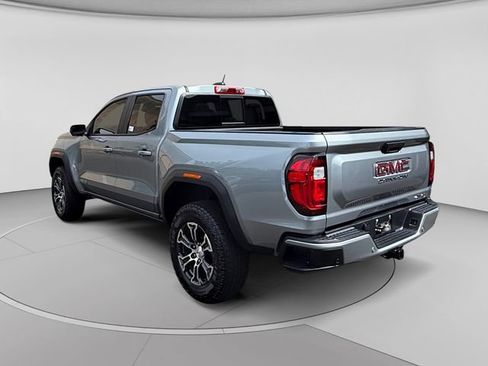 Used 2025 GMC Canyon AT4 w/ Technology Plus Package AWD/4WD image 3