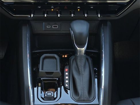 Used 2025 GMC Canyon Elevation w/ Convenience Package image 13