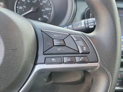 Certified 2023 Nissan Kicks SV FWD image 32