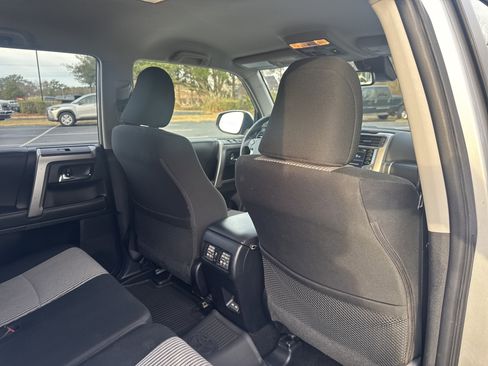 Used 2024 Toyota 4Runner SR5 image 31