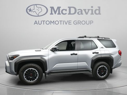 Used 2025 Toyota 4Runner TRD Off-Road Premium w/ Tow Technology Package AWD/4WD image 5