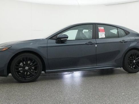 New 2026 Toyota Camry SE FWD image 18