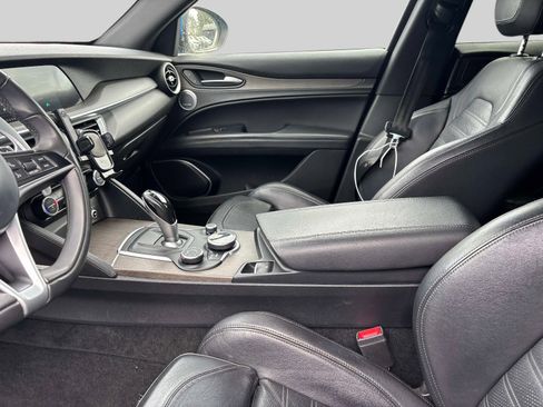 Used 2018 Alfa Romeo Stelvio Ti Sport image 23