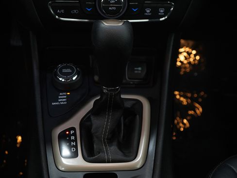 Used 2014 Jeep Cherokee Limited AWD/4WD image 20