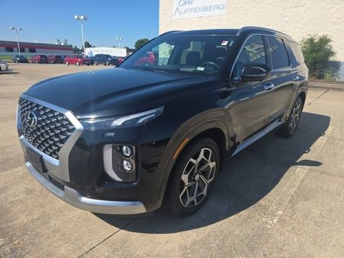 Used 2021 Hyundai Palisade Calligraphy w/ Winter Package FWD image 2