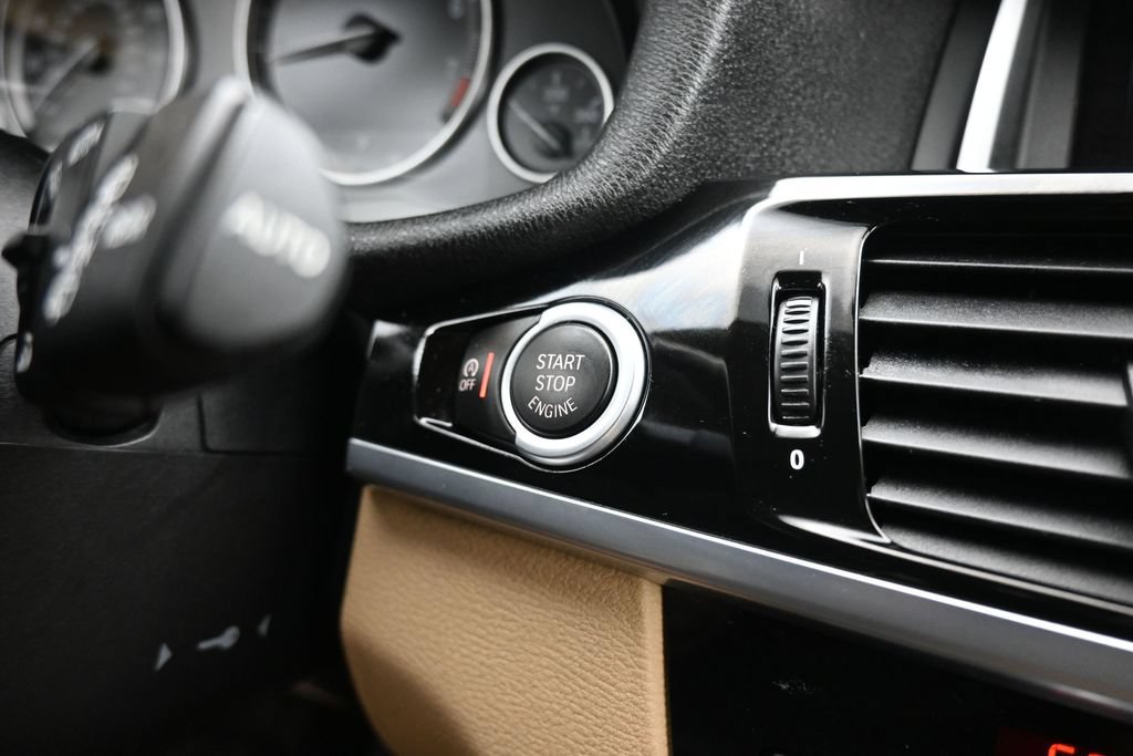 Used 2017 BMW X3 sDrive28i RWD image 20