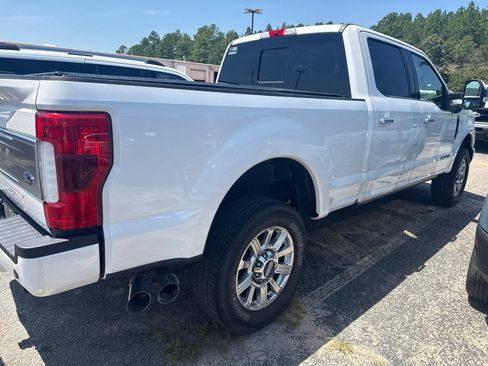 Used 2019 Ford F250 Limited w/ FX4 Off-Road Package AWD/4WD image 5