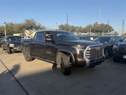 Used 2025 Toyota Tundra Limited image 3