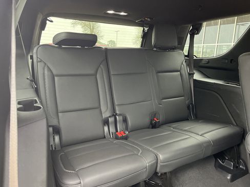 Used 2025 GMC Yukon Denali image 17