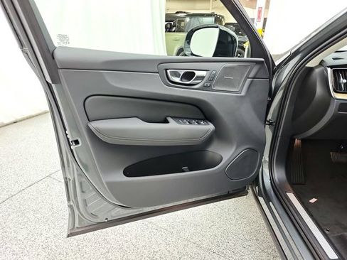 New 2026 Volvo XC60 B5 Plus w/ Climate Package AWD/4WD image 30