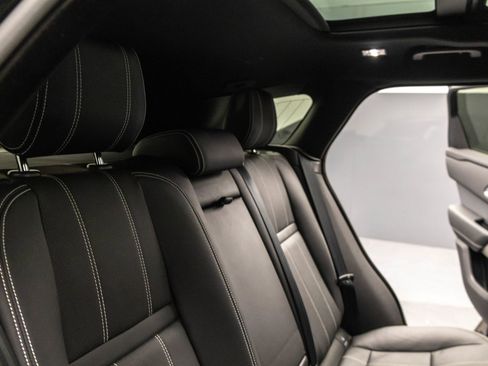 Used 2021 Land Rover Range Rover Velar R-Dynamic S AWD/4WD image 35