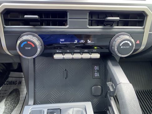 Used 2026 Toyota Tacoma SR5 RWD image 29