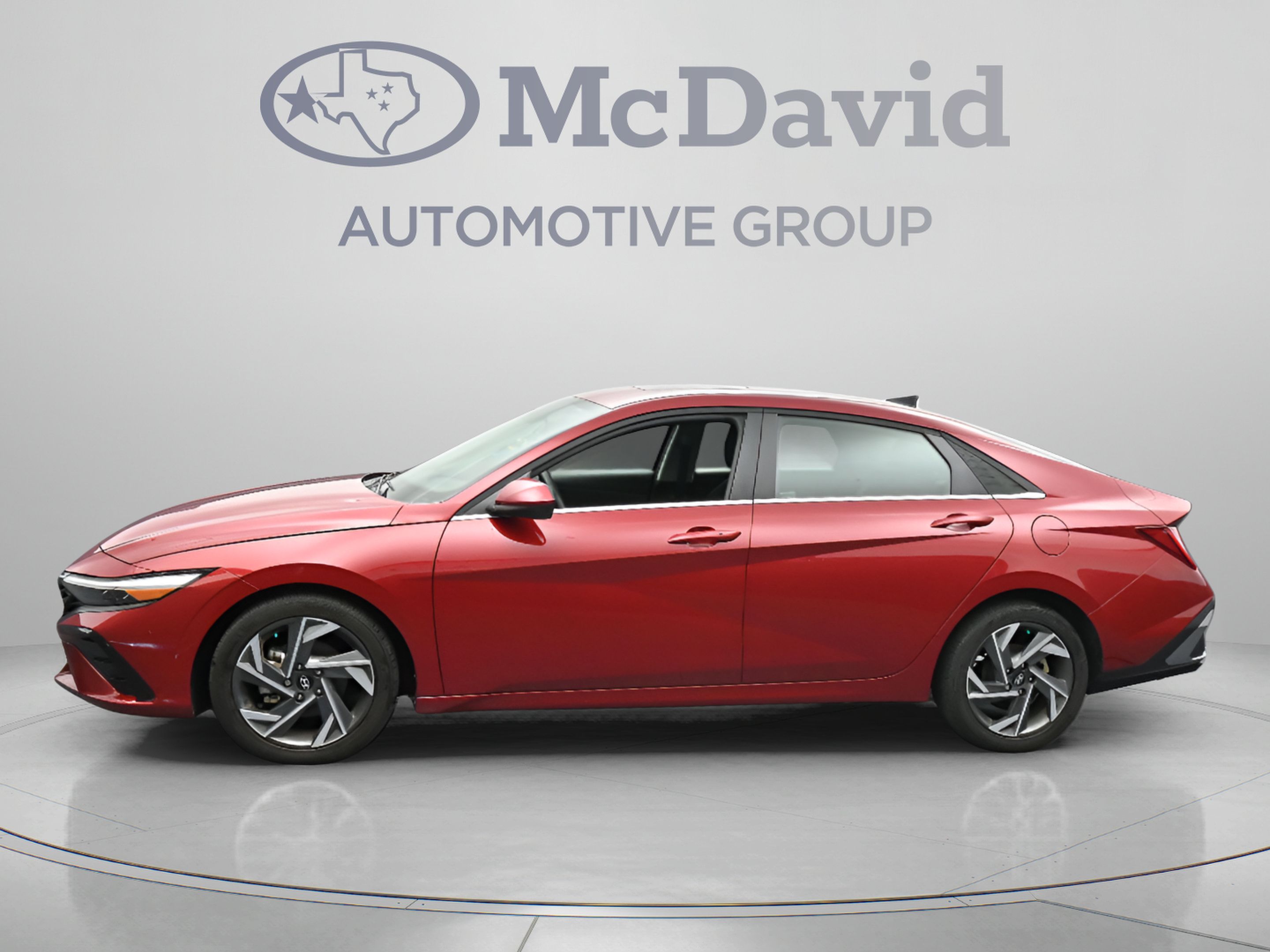 Used 2024 Hyundai Elantra SEL w/ Convenience Package FWD image 5