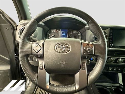Used 2023 Toyota Tacoma TRD Sport AWD/4WD image 10