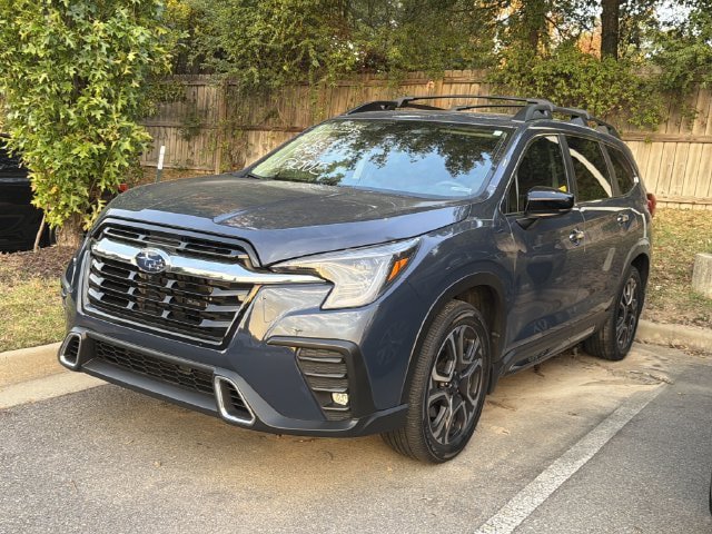 Used 2024 Subaru Ascent Touring w/ Popular Package #2 AWD/4WD image 3