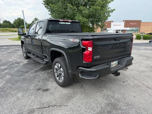 Used 2024 Chevrolet Silverado 2500 Custom w/ Custom Value Package AWD/4WD image 4