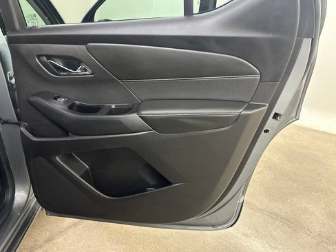 Used 2019 Chevrolet Traverse Premier AWD/4WD image 26