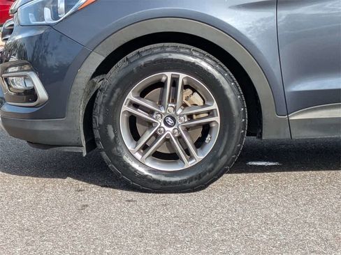 Used 2017 Hyundai Santa Fe Sport image 10