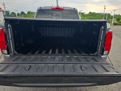 Used 2025 Chevrolet Colorado Trail Boss AWD/4WD image 6