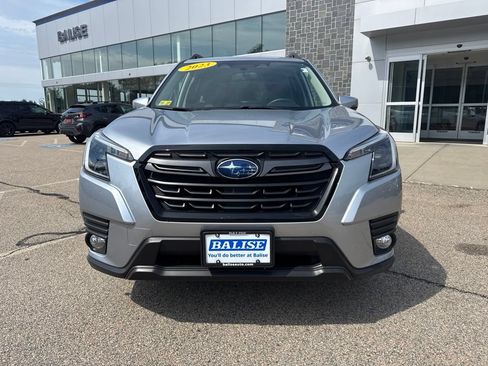 Used 2023 Subaru Forester Limited AWD/4WD image 5