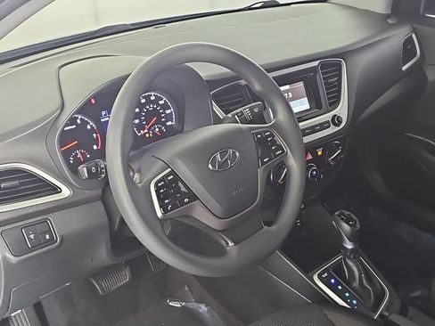 Used 2022 Hyundai Accent SE FWD image 15