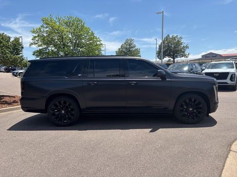 Certified 2026 Cadillac Escalade ESV Platinum Sport w/ LPO, ONYX Package AWD/4WD image 6