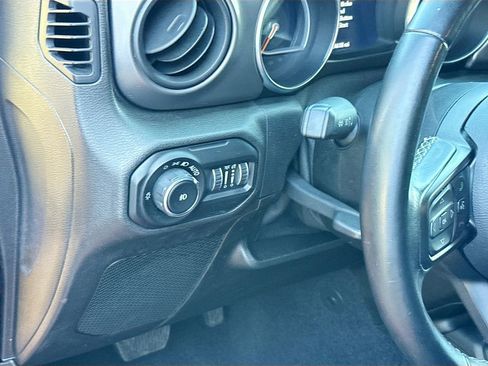 Used 2021 Jeep Wrangler Sport image 11