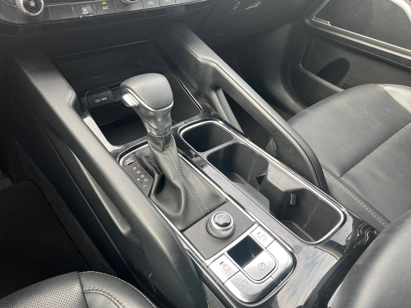 Used 2020 Kia Telluride LX FWD image 16