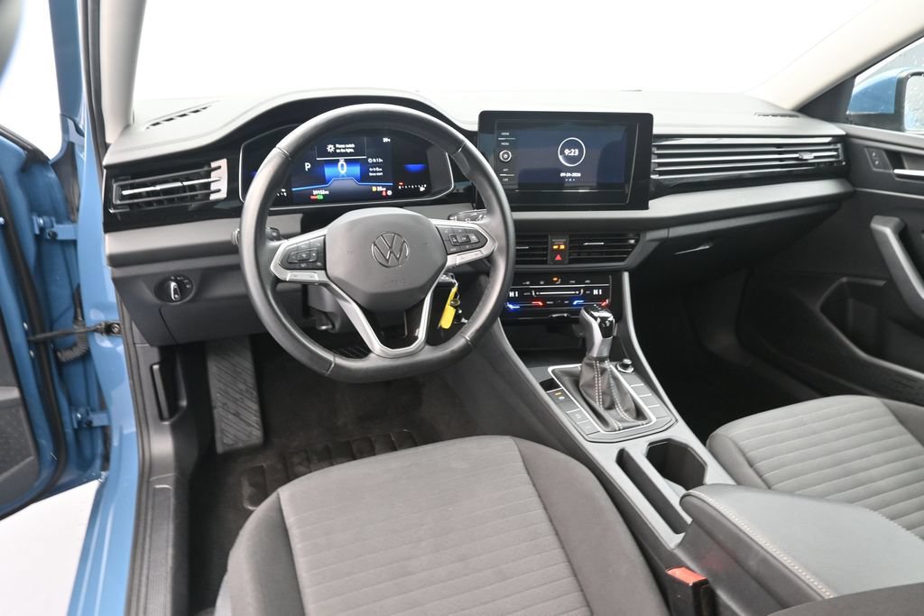 Used 2025 Volkswagen Jetta S FWD image 18