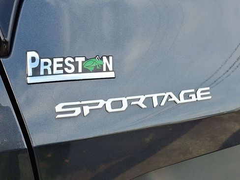 Used 2025 Kia Sportage EX w/ Premium Package image 30