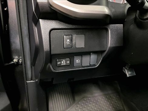 Certified 2022 Toyota Tacoma SR5 image 29