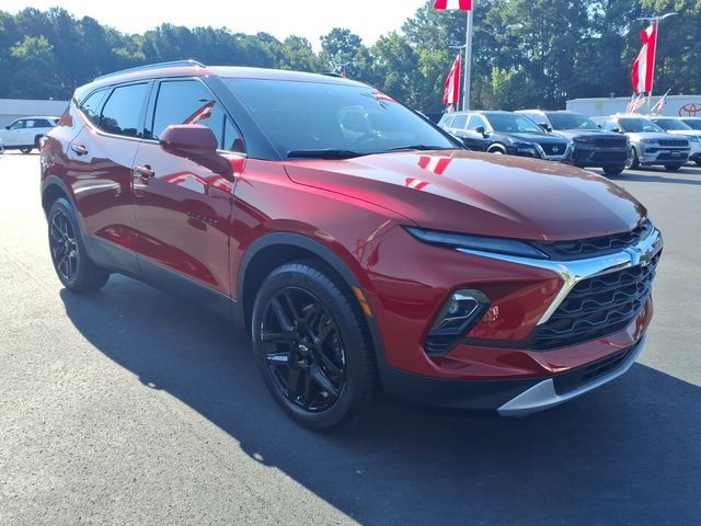 Used 2024 Chevrolet Blazer LT w/ Convenience Package FWD image 1