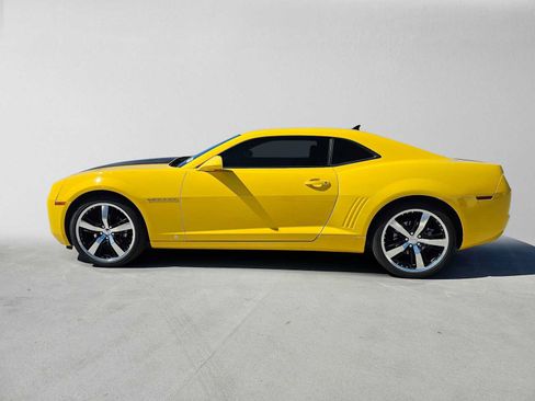 Used 2010 Chevrolet Camaro LT RWD image 6