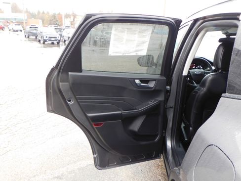 Used 2021 Ford Escape SEL image 32