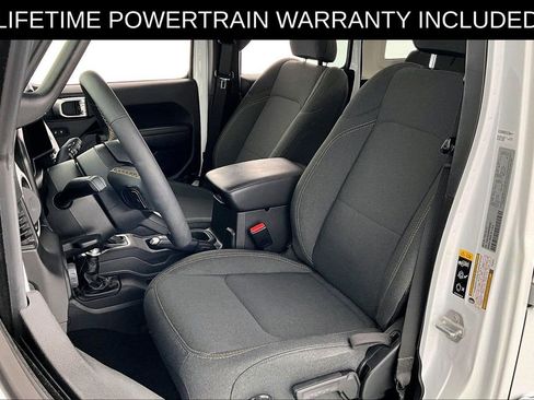 Used 2024 Jeep Wrangler Unlimited Sport AWD/4WD image 34