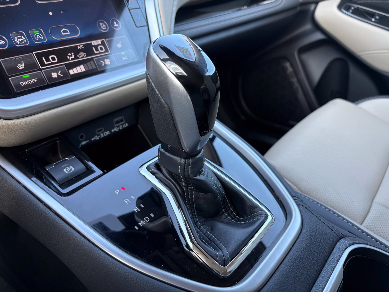 Certified 2024 Subaru Outback Limited AWD/4WD image 19