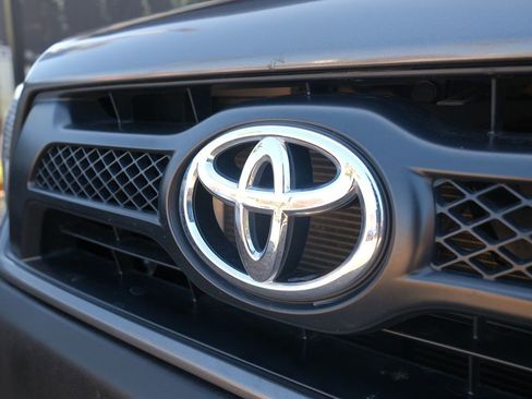 Used 2013 Toyota Tacoma 2WD Double Cab w/ Convenience Pkg image 33