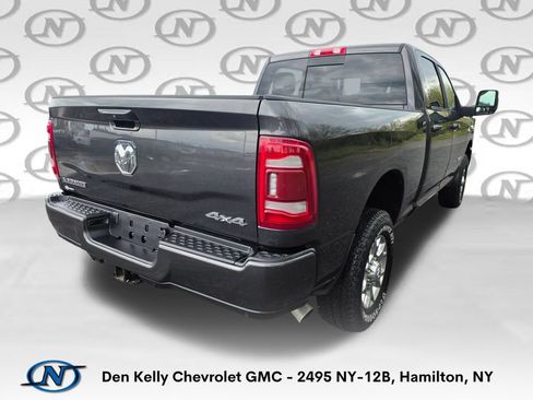 Used 2024 RAM 2500 Laramie AWD/4WD image 2