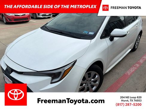 Used 2023 Toyota Corolla LE FWD image 1
