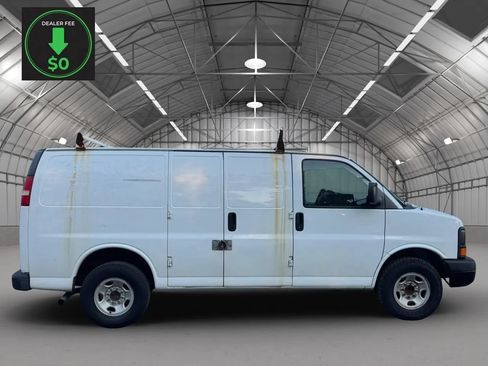 Used 2015 Chevrolet Express 3500 RWD image 6