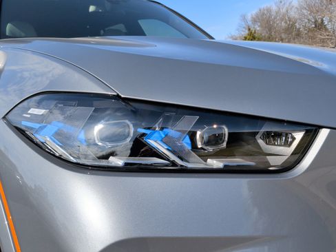 New 2026 BMW X5 xDrive50e w/ M Sport Package image 3