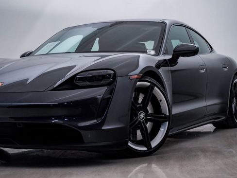 Used 2020 Porsche Taycan 4S image 2