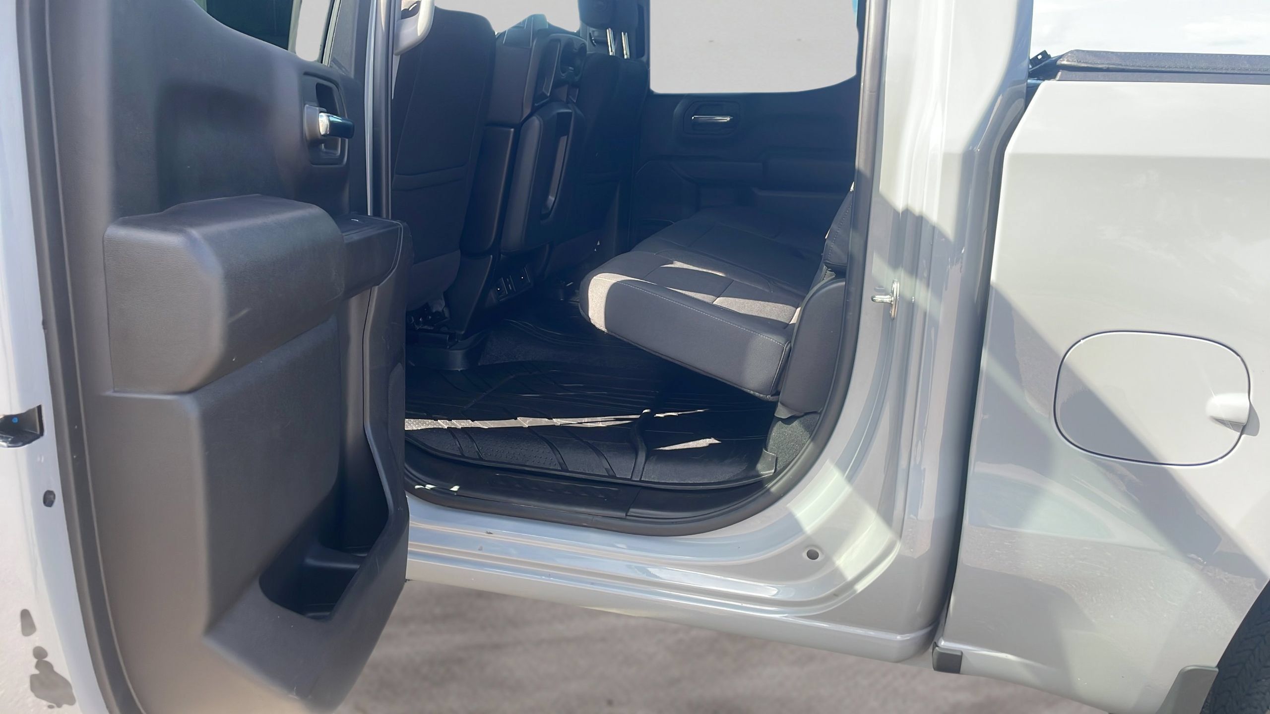 Used 2024 Chevrolet Silverado 1500 Custom AWD/4WD image 26