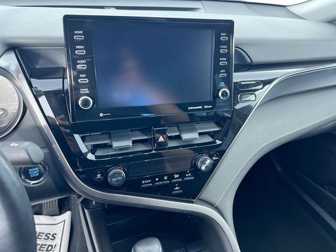 Used 2023 Toyota Camry SE w/ Cold Weather Package image 25