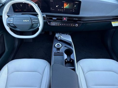 New 2025 Kia EV6 Wind image 15