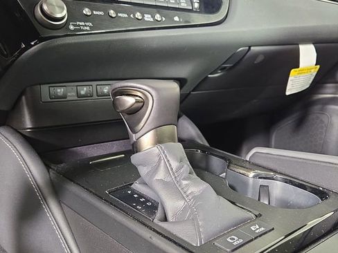 Certified 2025 Lexus ES 300h F Sport image 22