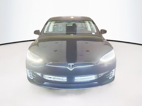 Used 2018 Tesla Model X 100D AWD/4WD image 2