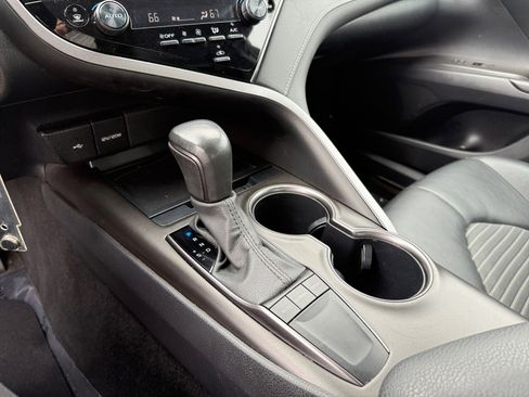 Used 2023 Toyota Camry SE image 13