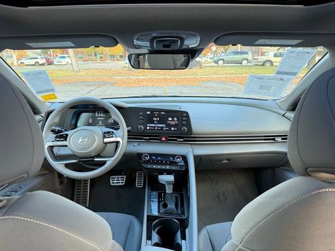 New 2026 Hyundai Elantra SEL Sport image 23