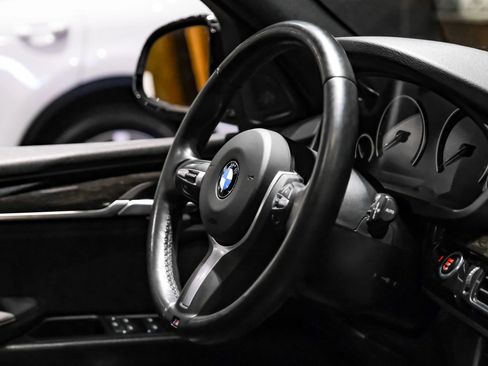 Used 2018 BMW X5 xDrive50i image 13